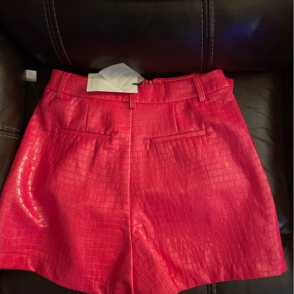 7 For All Mankind, short set, pink faux leather. - Picture 6 of 6